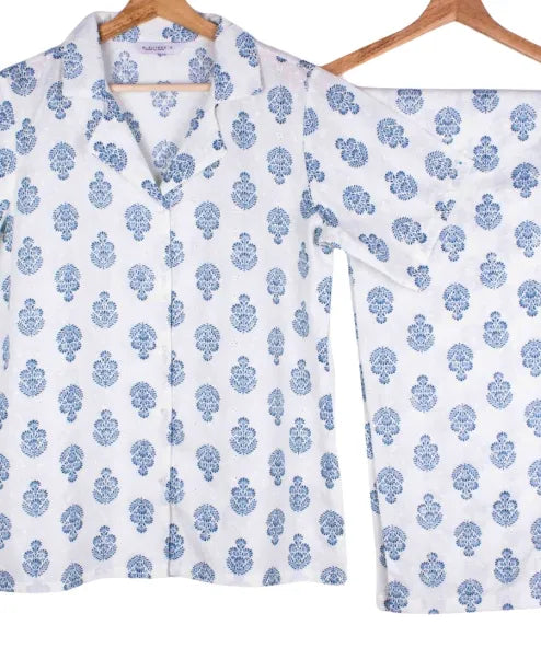 Floral W&B Woven